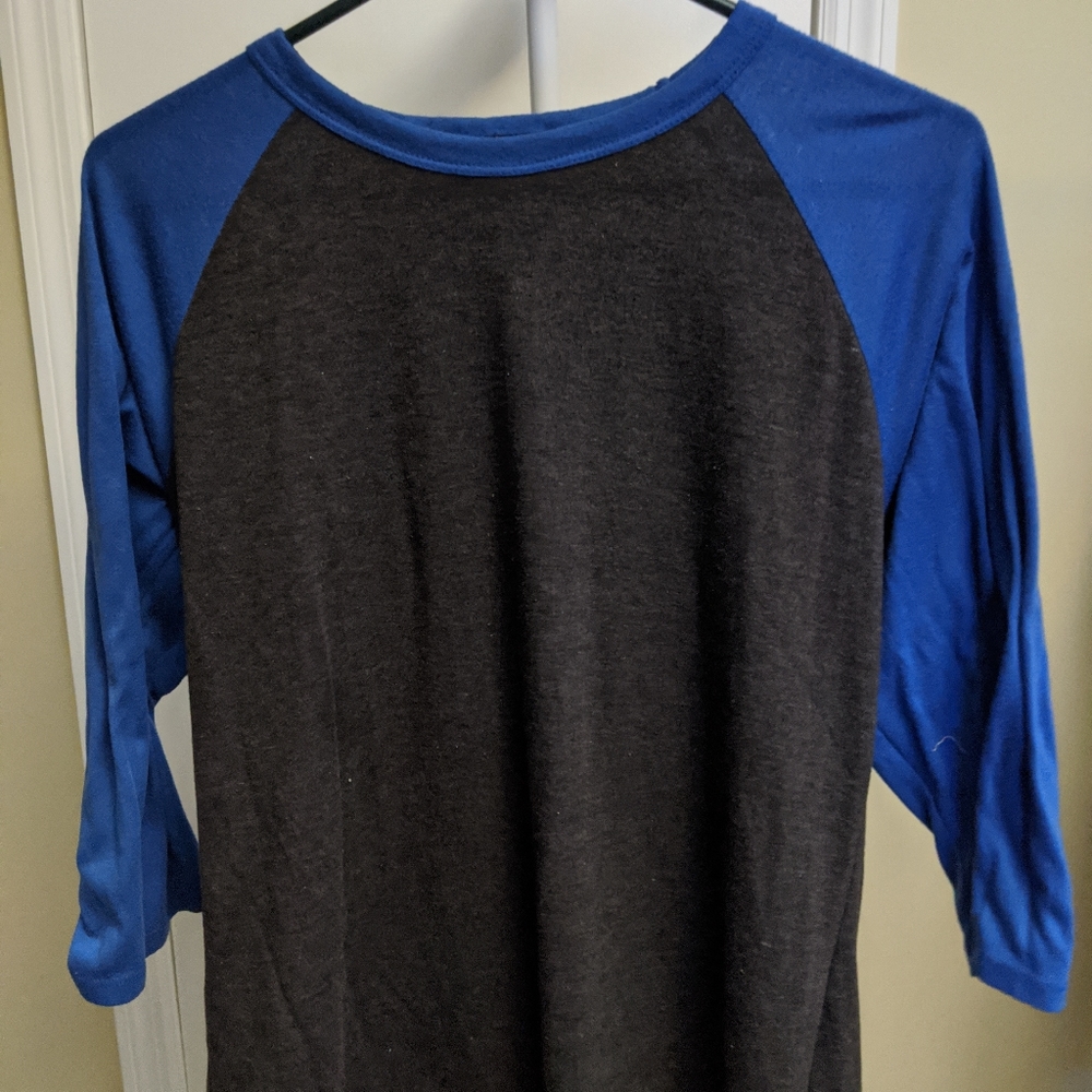 Tee shirt